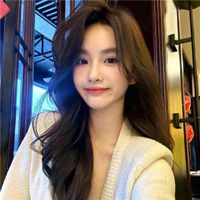 会画少年的天空